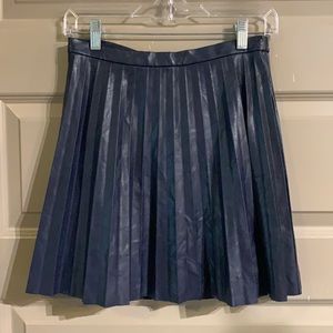 J Crew Navy faux leather pleated sz 2 petite